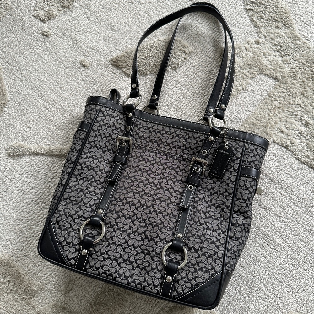 Coach Signature Jacquard Tote – Black & Gray - Picture 2 of 7